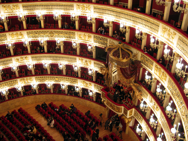 Teatro di San Carlo (Opera House - Napoli, italy) | Opera Online - The opera lovers web site