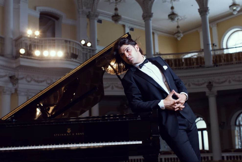 Javid Samadov (Performer) | Opera Online - The opera lovers web site