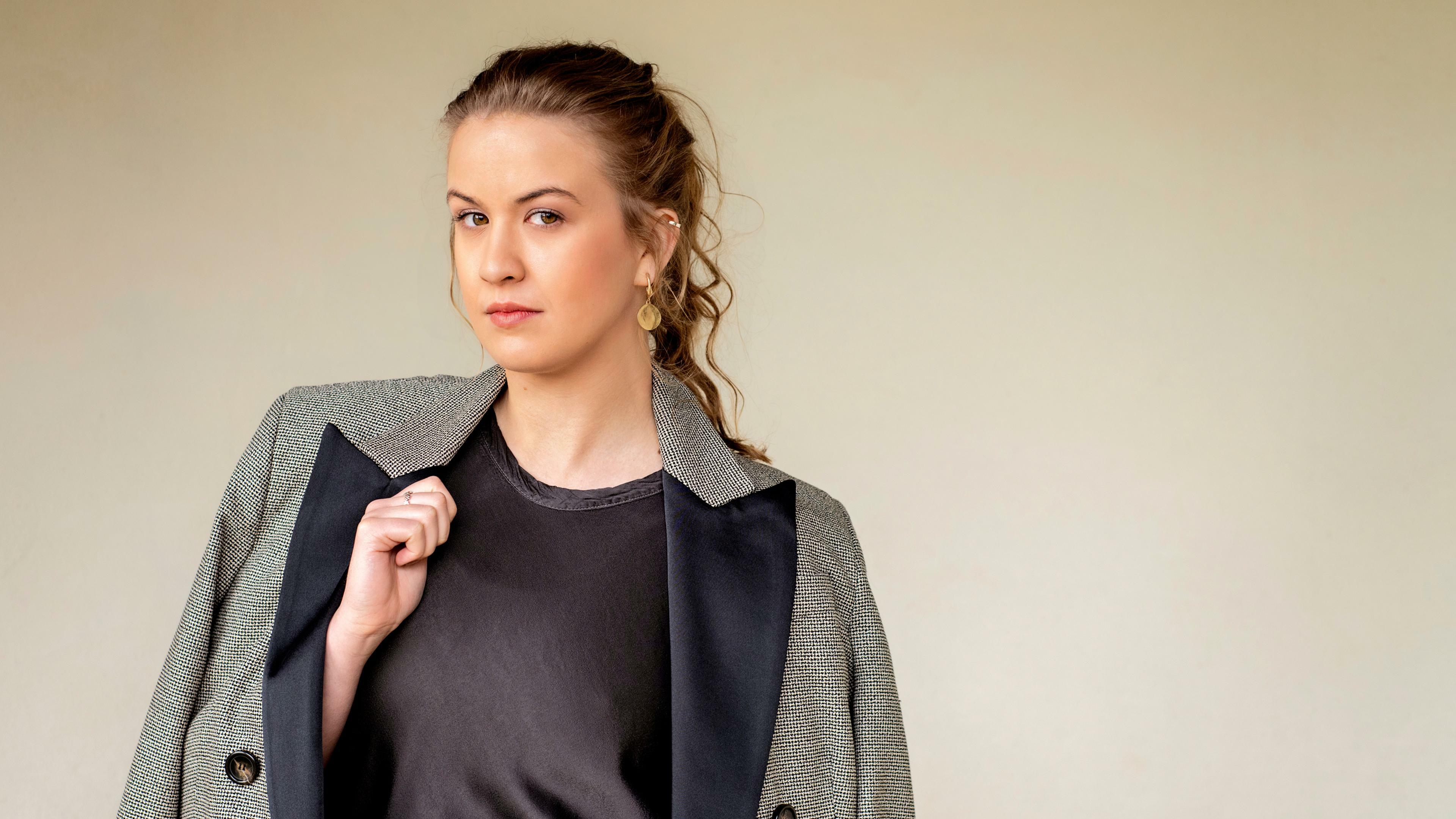 Charlotte Corderoy (Conductor) Opera Online The opera lovers web site