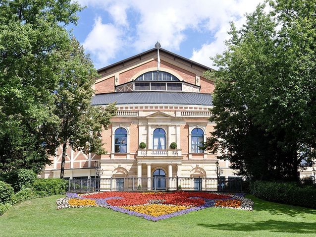 Xl_richard-wagner-festspielhaus