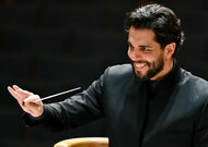 S_domingo-hindoyan-los-angeles-opera