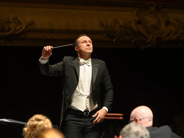 Xl_giampaolo-bisanti-directeur-musical-opera-royal-wallonie-liege-2031-c-j-berger-orw-liege