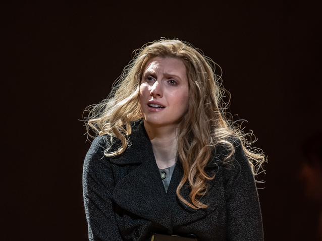 Xl_1243_amanda_majeski_as_katya_kabanova__c__roh_2019_photograph_by_clive_barda