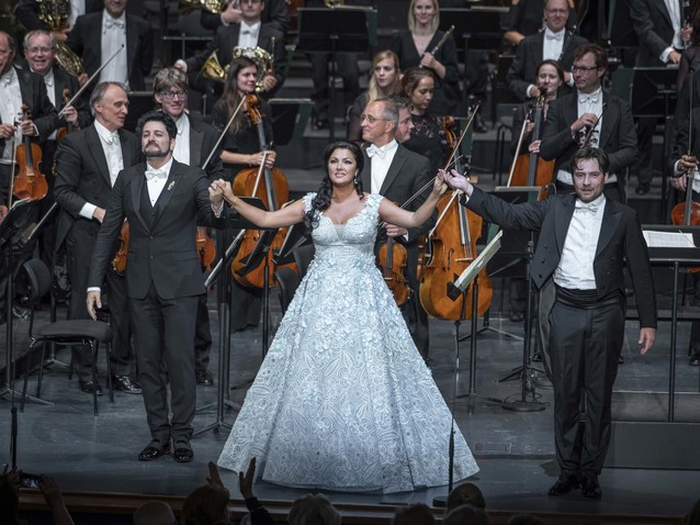 Xl_nnetrebko-eyvazov-salzburg-8-20