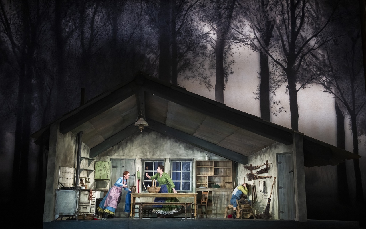 Superb Cast and Conducting in Hansel and Gretel at the Royal
