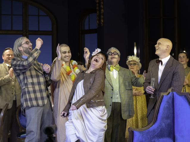 Xl_03_hso_ariadne_auf_naxos_c_monika_rittershaus_klein