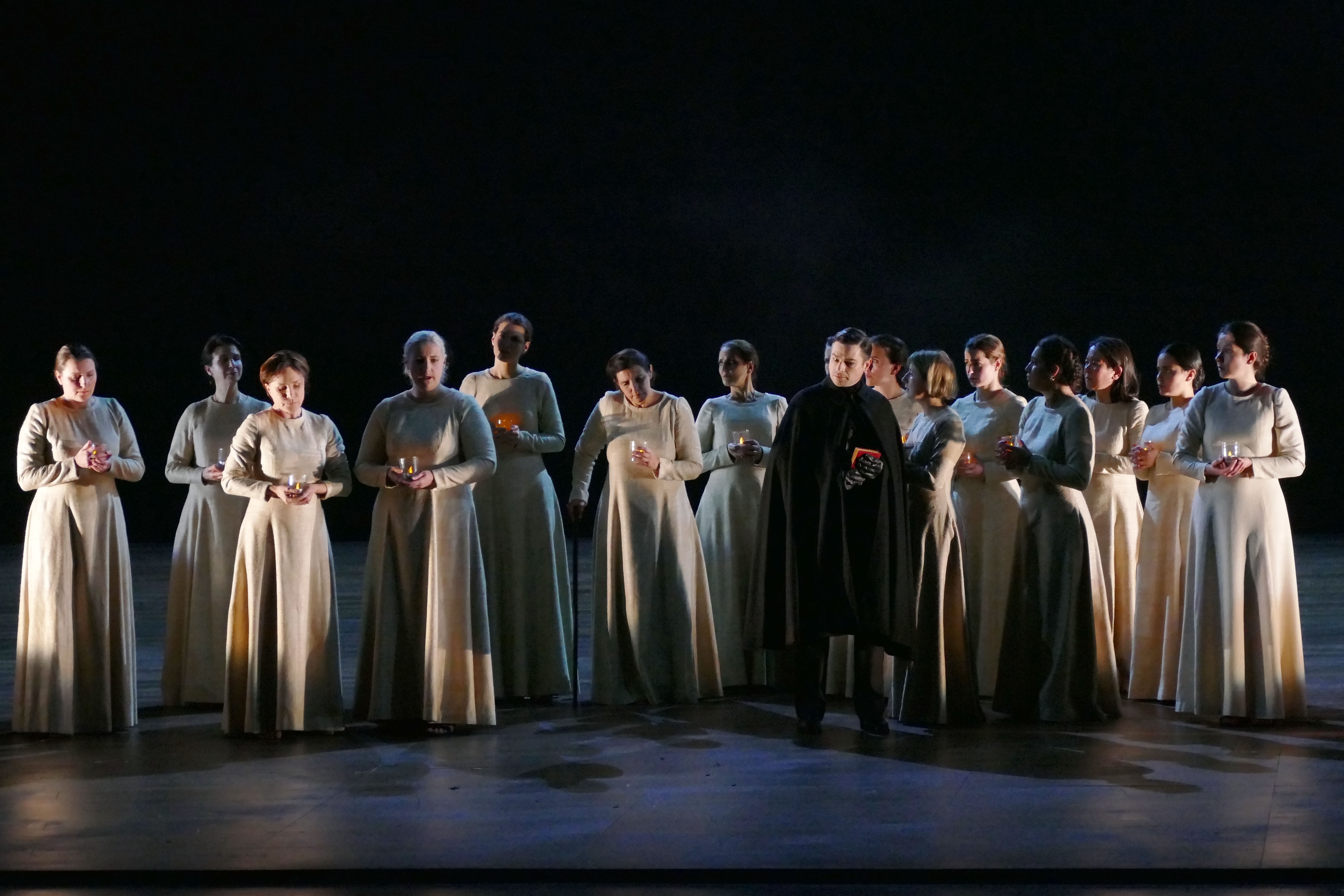 Opera 2026 Chroniques liées à Dialogues des carmélites - Opéra de Marseille (2026 ...