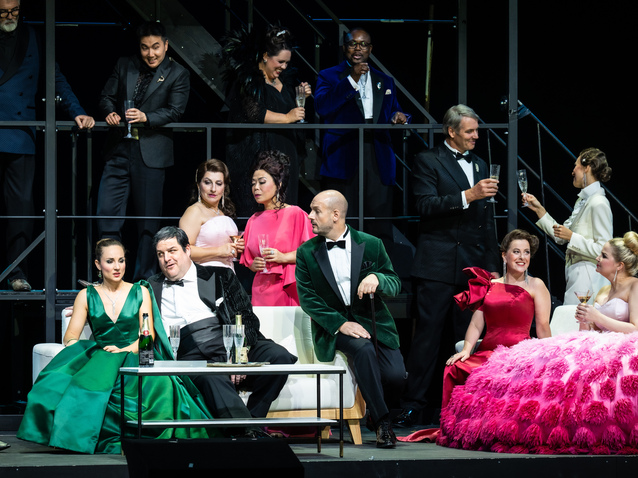Xl_giulia_montanari__patrick_zielke__christian_miedl__claudia_rohrbach__chor_der_oper_k_ln__mjung
