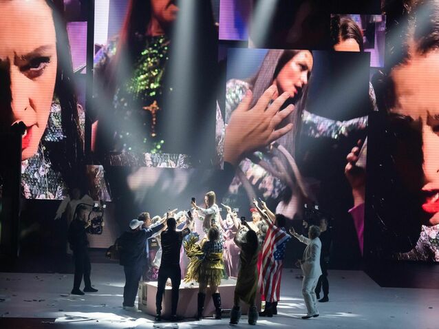 Xl_the_cast_of_eno_s_angel_s_bone_2026__london_coliseum___tristram_kenton__10453_