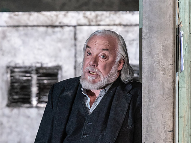 Xl__john-tomlinson-as-boris-ismailov-_c_-roh-photo-by-clive-barda