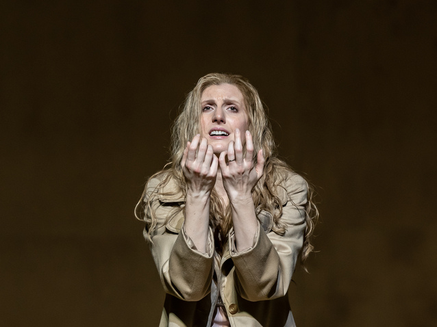 Xl__amanda_majeski_as_katya_kabanova__c__roh_2019_photograph_by_clive_barda