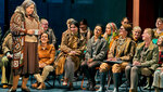 Der Fliegende Hollander - Bayreuther Festspiele 2023 : Nadine Weissmann (Mary) | Elisabeth Teige (Senta)