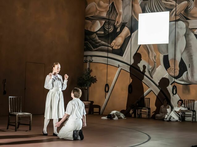 Esme Bronwen-Smith as Leocasta and Polly Leech as Giustino in Giustino © 2025 Marc Brenner