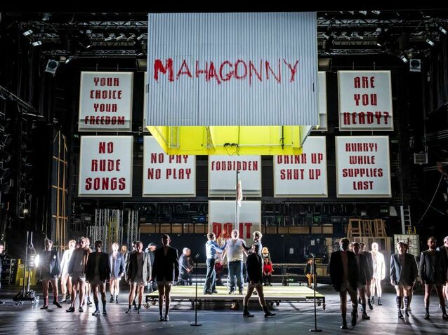 Rise and Fall of the City of Mahagonny 2026 © Tristram Kenton
