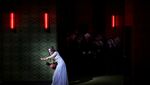 Sabine Devieilhe (Lucie Ashton), Edwin Crossley-Mercer (Raymond Bidebent), choeur accentus © Herwig Prammer