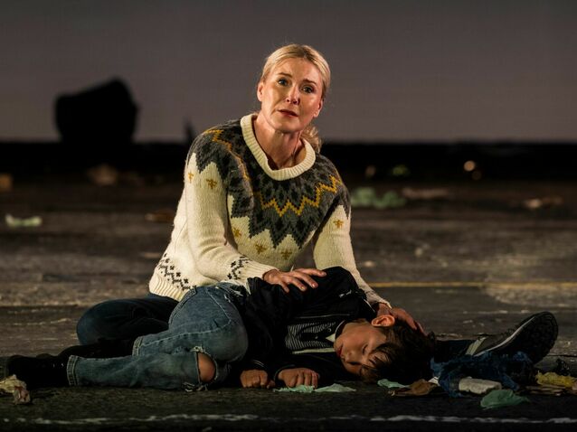 Maria Bengtsson and Johnny Imbrailo in Deborah Warner’s Peter Grimes © 2026 Tristram Kenton