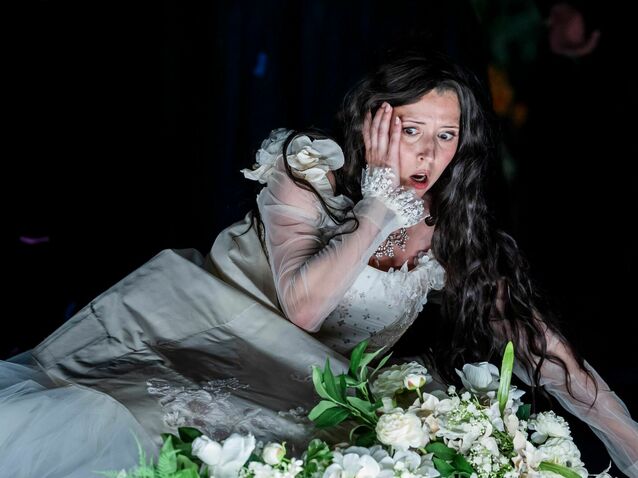 Xl_lisette_oropesa_as_elvira_in_richard_jones_s_i_puritani__the_royal_opera__2026_tristram_kenton